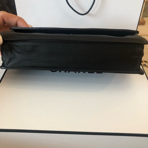 Vintage Classic Clutch Chanel Crossbody - Picture 2 of 10